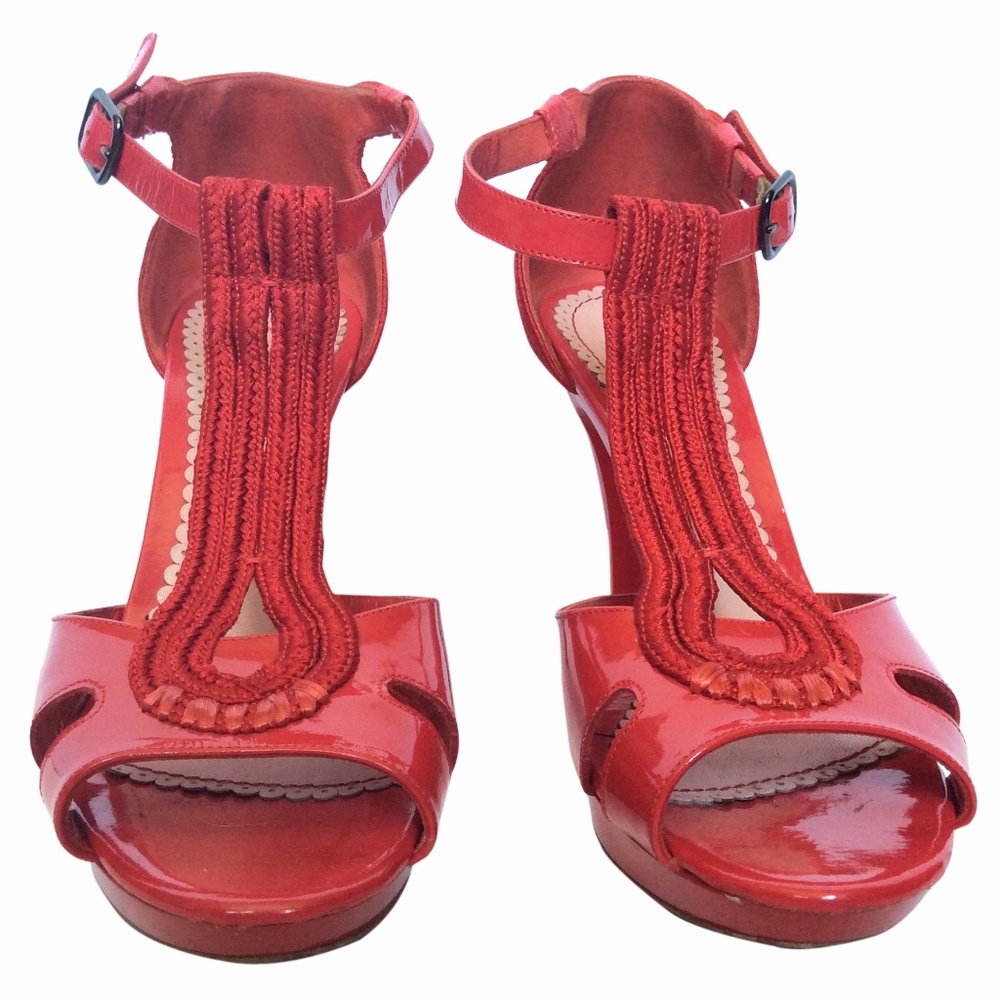 JOHN GALLIANO RED PATENT LEATHER PUMPS SIZE 38